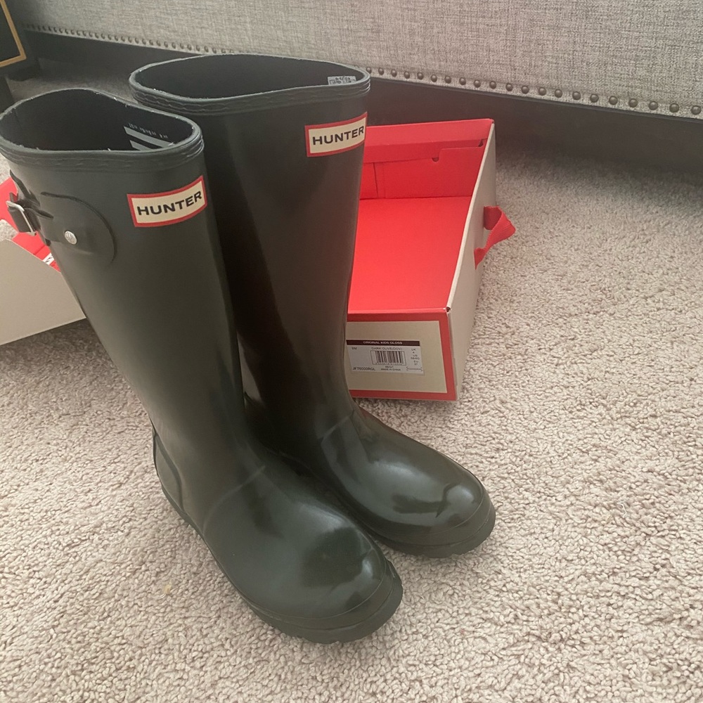 Hunter girls boots. - Picture 3 of 8